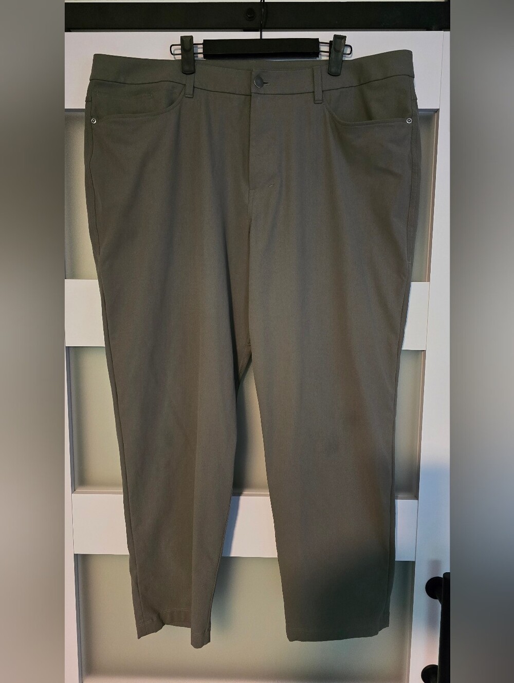 Lululemon Men's Olive Green ABC Warpstreme Pants